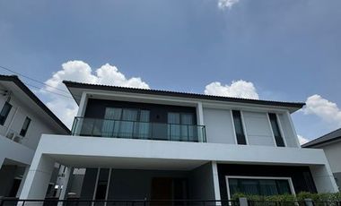 For rent 4 bedrooms house in Don Mueang, Bangkok