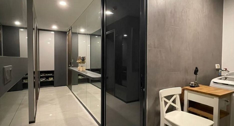 À louer 2 chambres condo à Bang Rak, Bangkok
