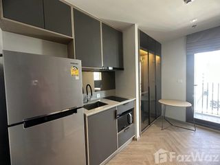 Wohnung zur Miete mit Studio in Bang Rak, Bangkok