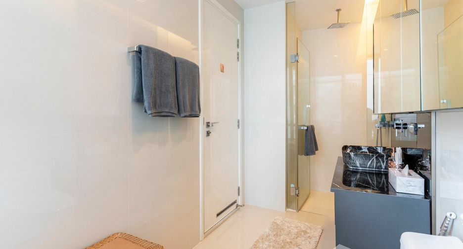 For rent 2 ベッドルーム condo in Watthana, Bangkok
