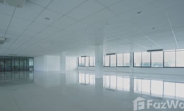 Аренда торговое помещение в Кхлонг Тоеи, Бангкок