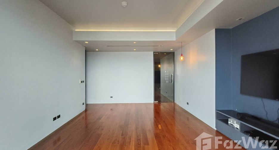 Condo en alquiler de 4 habitaciones en Watthana, Bangkok
