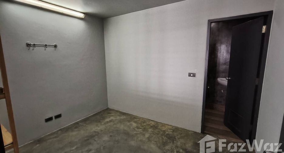 Condo en alquiler de 4 habitaciones en Watthana, Bangkok