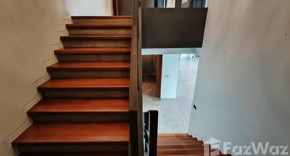 Condo en alquiler de 4 habitaciones en Watthana, Bangkok