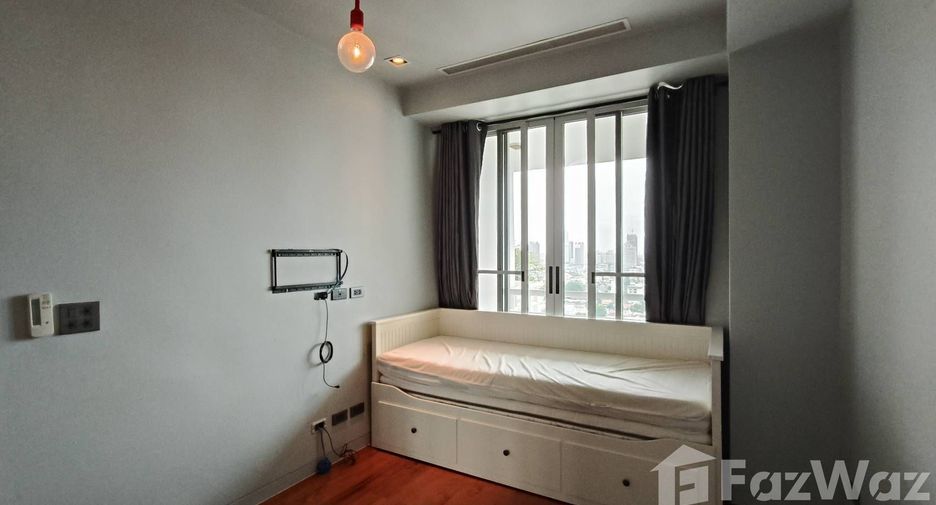 Condo en alquiler de 4 habitaciones en Watthana, Bangkok