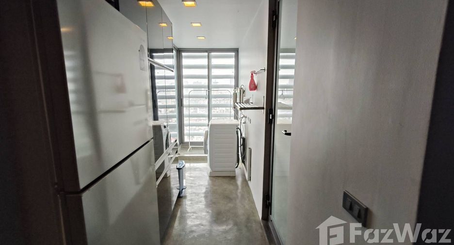Condo en alquiler de 4 habitaciones en Watthana, Bangkok