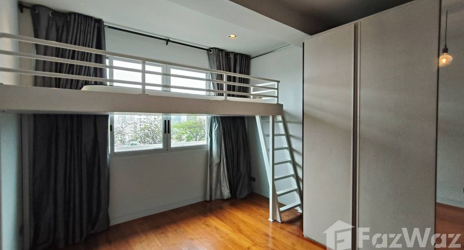 Condo en alquiler de 4 habitaciones en Watthana, Bangkok