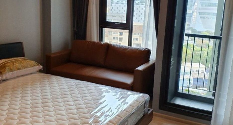 For rent studio condo in Pathum Wan, Bangkok