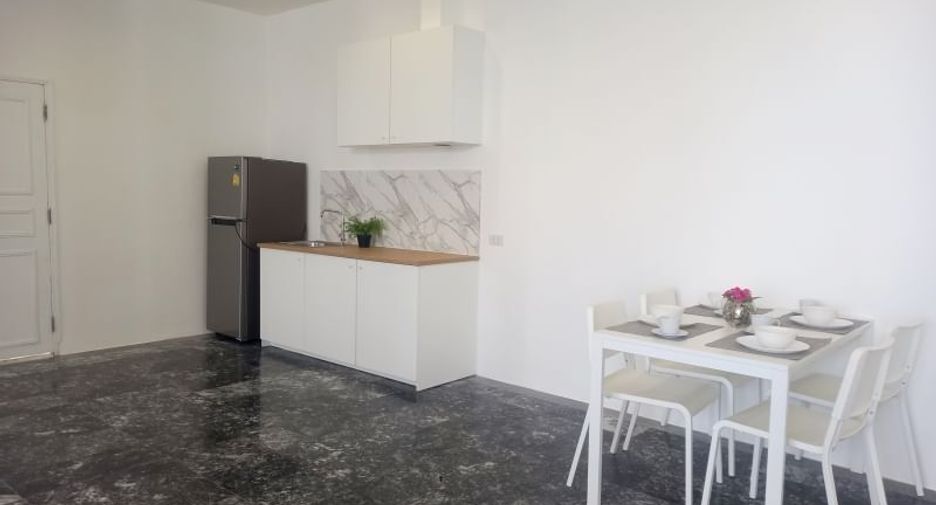 For rent 2 bedrooms condo in Watthana, Bangkok