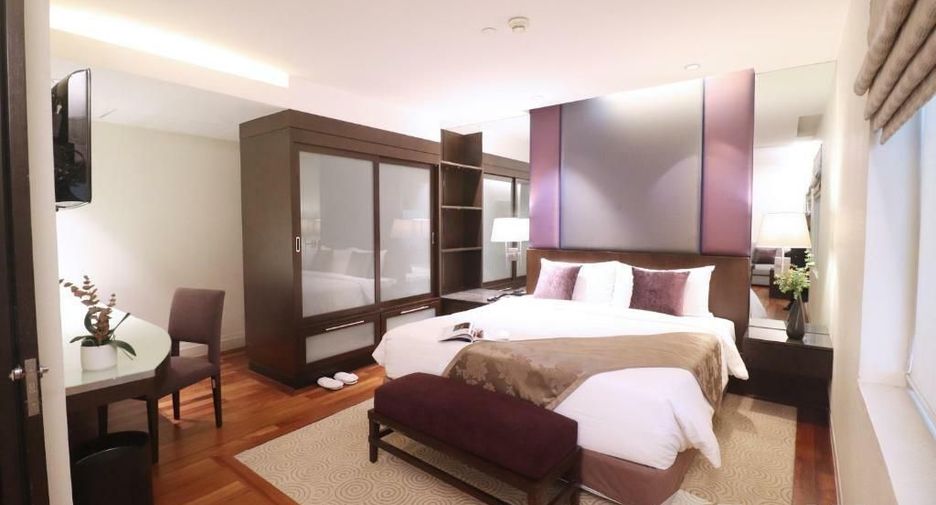For rent 2 bedrooms condo in Sathon, Bangkok