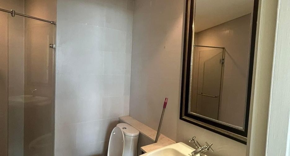 For rent 2 bedrooms condo in Bang Kho Laem, Bangkok
