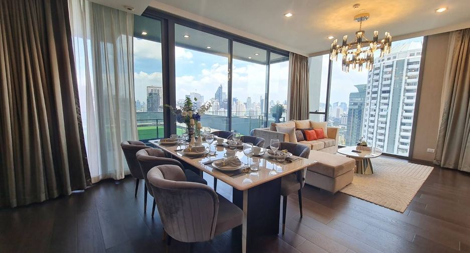 For rent 3 ベッドルーム condo in Khlong Toei, Bangkok