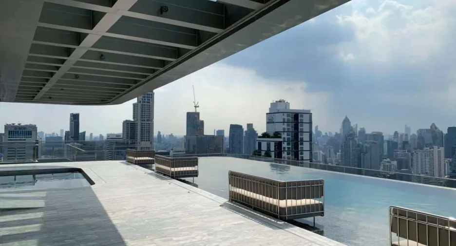 For rent 1 bed condo in Watthana, Bangkok