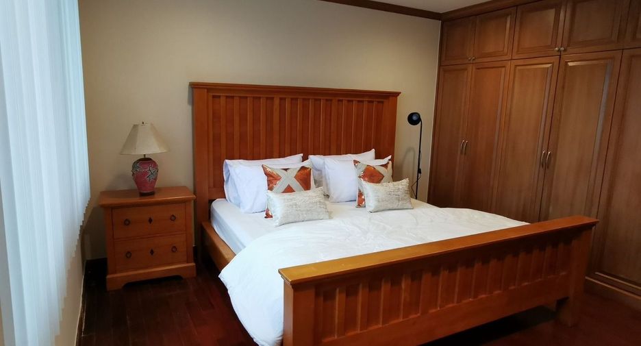 For rent 1 bed condo in Watthana, Bangkok