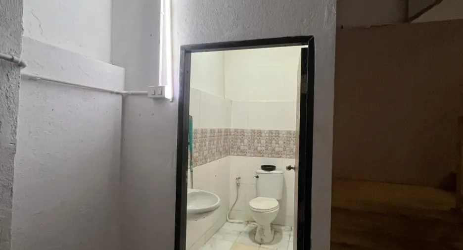 For rent retail Space in Ratchathewi, Bangkok