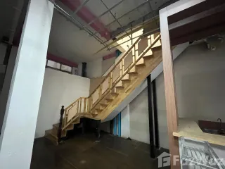 For rent retail Space in Ratchathewi, Bangkok