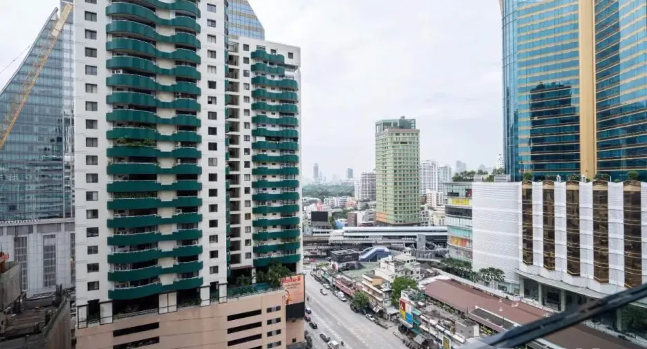 Condo en alquiler de 1 habitaciones en Khlong Toei, Bangkok