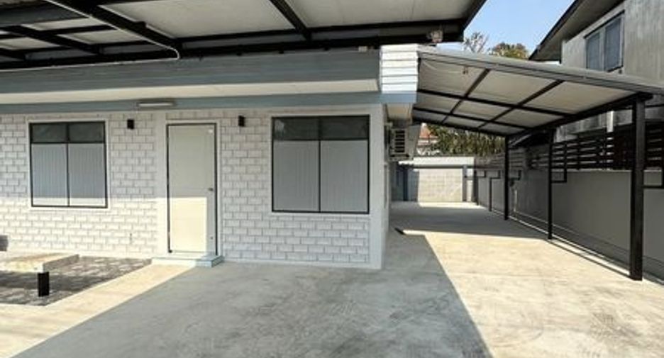出租 3 卧室 独立屋 在 Phra Khanong, 曼谷