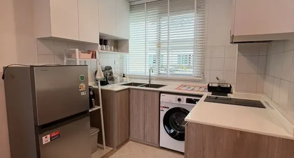 For rent 2 bedrooms condo in Yan Nawa, Bangkok