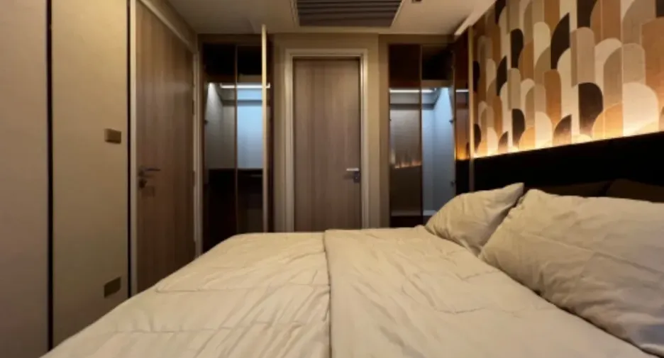 For rent 1 bed condo in Huai Khwang, Bangkok