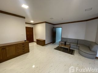 Wohnung zur Miete mit 3 Zimmer in Watthana, Bangkok