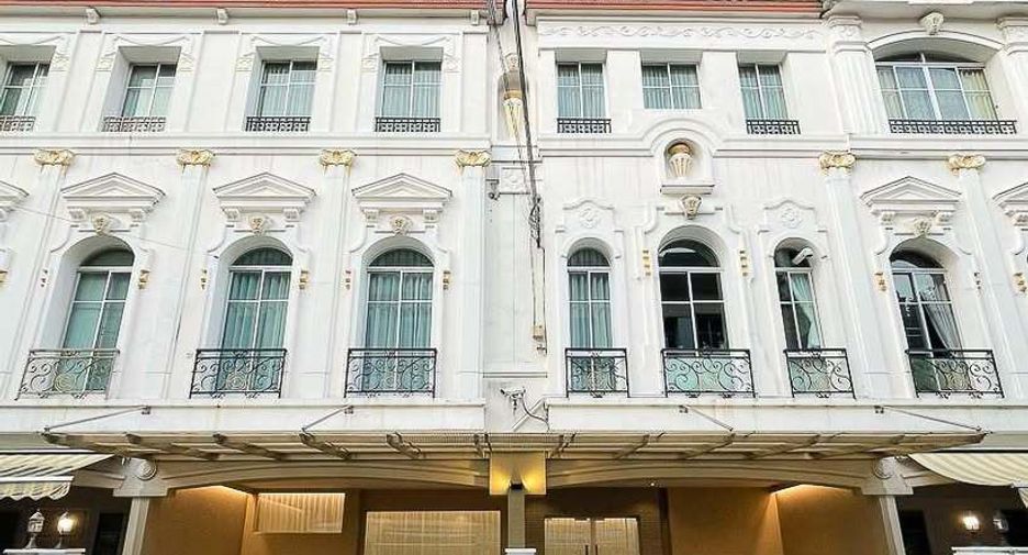 Casa adosada en alquiler de 5 habitaciones en Yan Nawa, Bangkok