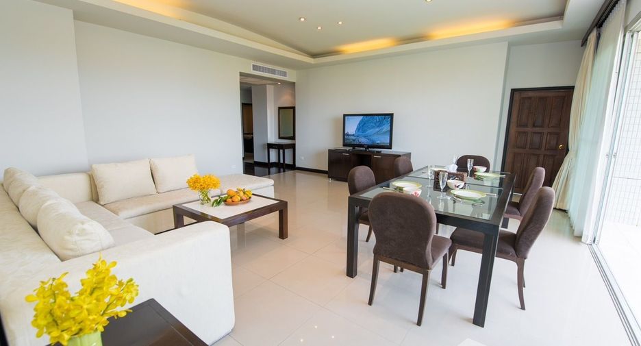 For rent 4 bedrooms apartment in Sathon, Bangkok