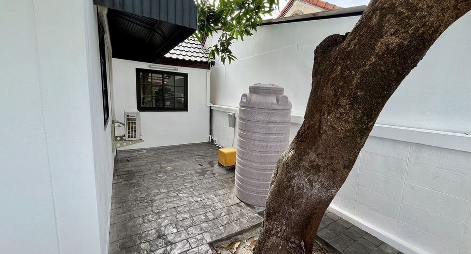 For rent 2 bedrooms house in Mueang Samut Prakan, Samut Prakan