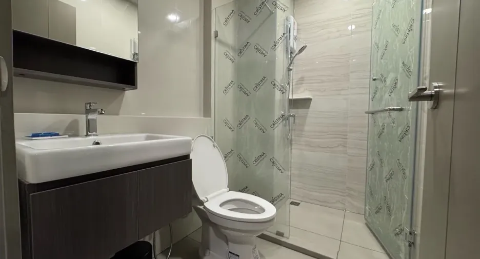 For rent 1 bed condo in Phra Khanong, Bangkok