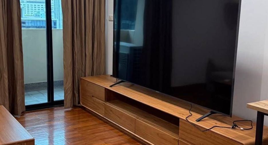 For rent 1 bed condo in Sathon, Bangkok