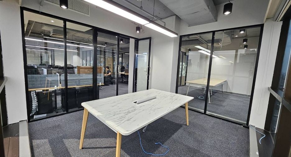 For rent office in Watthana, Bangkok