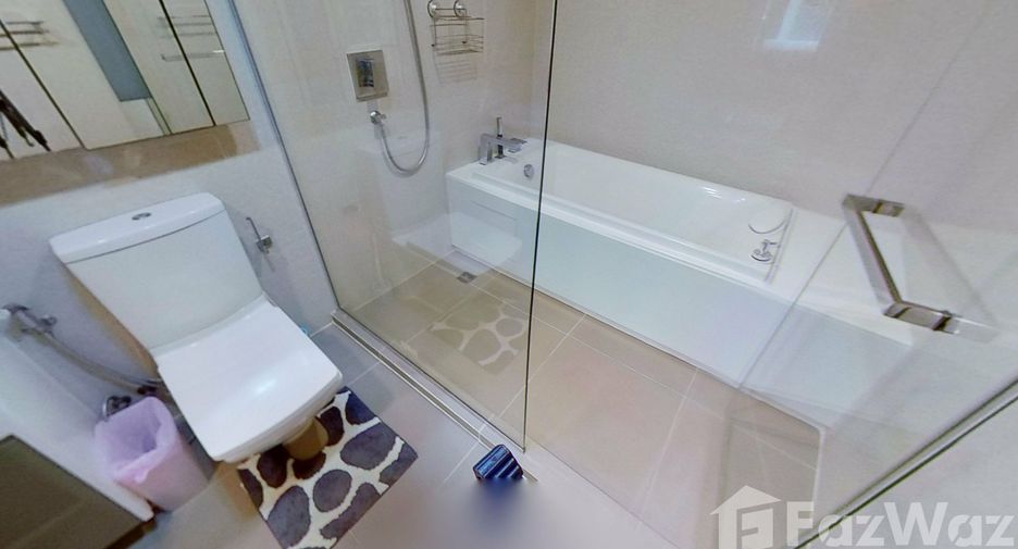 For rent 3 bedrooms condo in Khlong Toei, Bangkok
