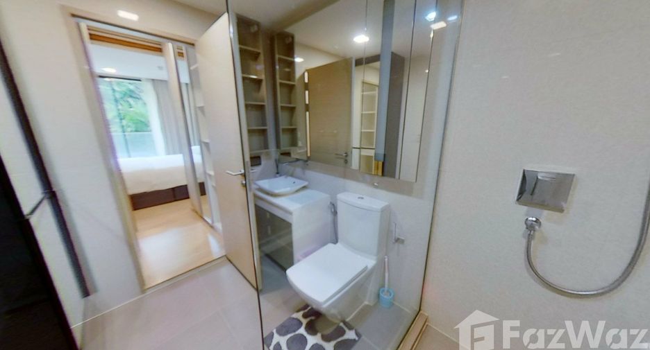For rent 3 bedrooms condo in Khlong Toei, Bangkok