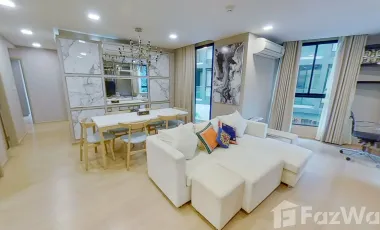Condo en alquiler de 3 habitaciones en Khlong Toei, Bangkok