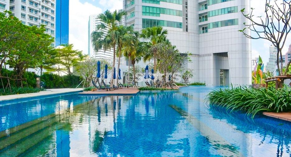 Condo en alquiler de 4 habitaciones en Khlong Toei, Bangkok