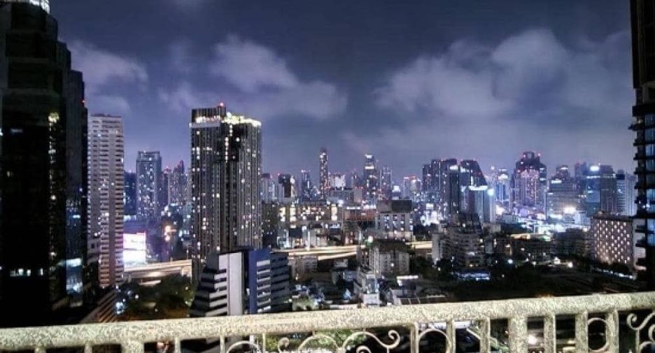 Wohnung zur Miete mit Studio in Pathum Wan, Bangkok