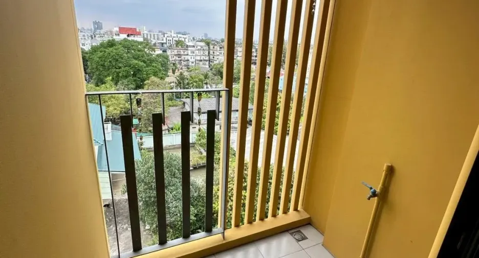 For rent 1 bed condo in Phra Khanong, Bangkok