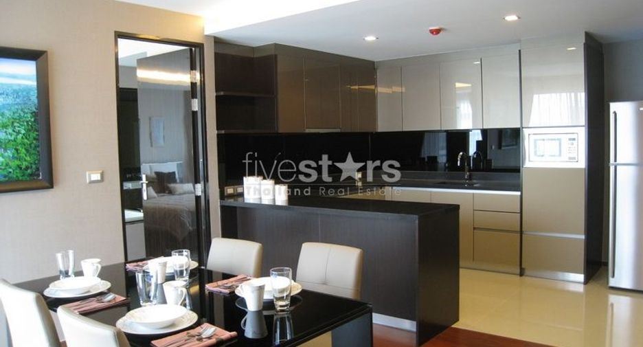 For rent 2 bedrooms condo in Watthana, Bangkok