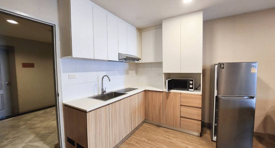 For rent 1 bed condo in Bang Rak, Bangkok