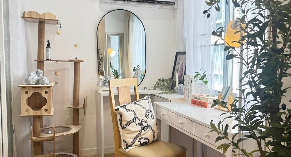 For rent 1 bed condo in Watthana, Bangkok