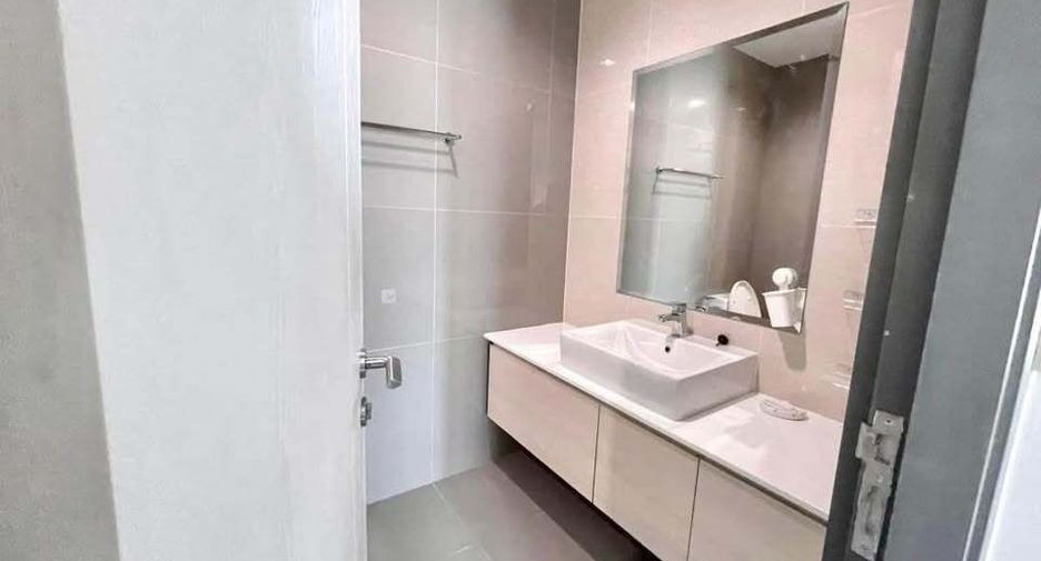 Wohnung zur Miete mit 1 Zimmer in Khlong San, Bangkok