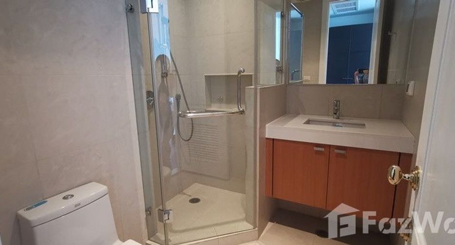 Condo en alquiler de 3 habitaciones en Pathum Wan, Bangkok