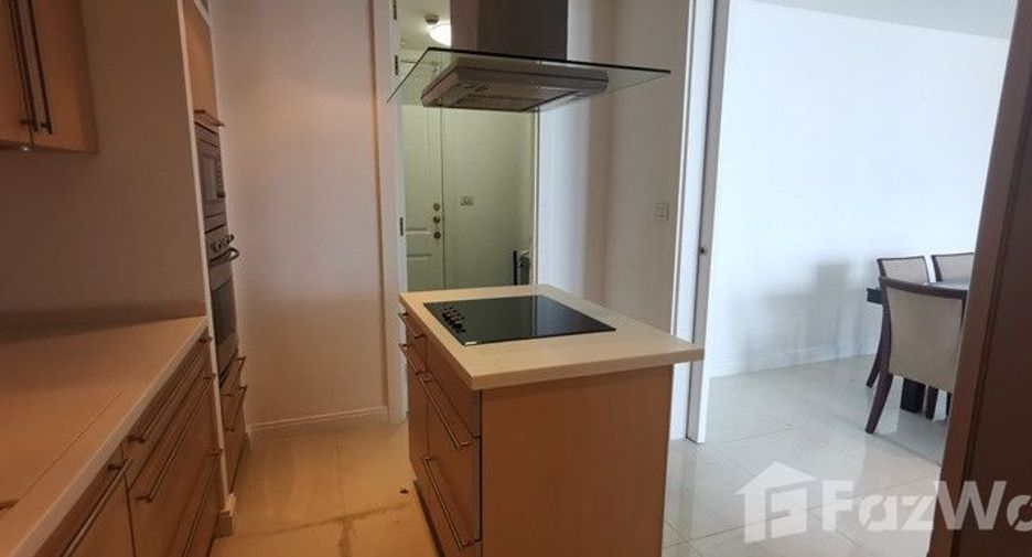 Condo en alquiler de 3 habitaciones en Pathum Wan, Bangkok