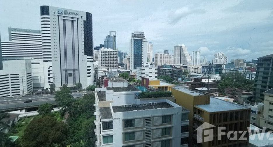 Condo en alquiler de 3 habitaciones en Pathum Wan, Bangkok
