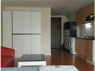 À louer studio condo à Khlong Toei, Bangkok
