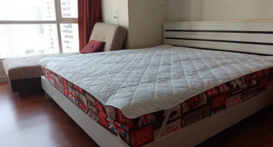 For rent studio condo in Khlong Toei, Bangkok
