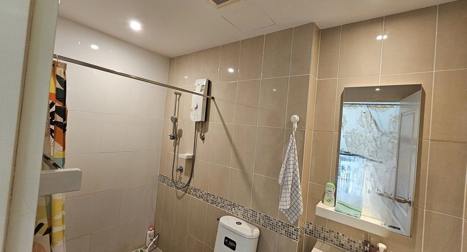 For rent 2 bedrooms condo in Suan Luang, Bangkok