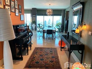 For rent 4 bedrooms condo in Khlong Toei, Bangkok