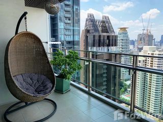 For rent 4 bedrooms condo in Khlong Toei, Bangkok
