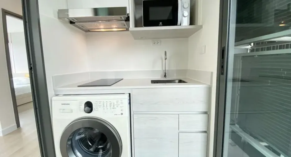 For rent 2 bedrooms condo in Phaya Thai, Bangkok